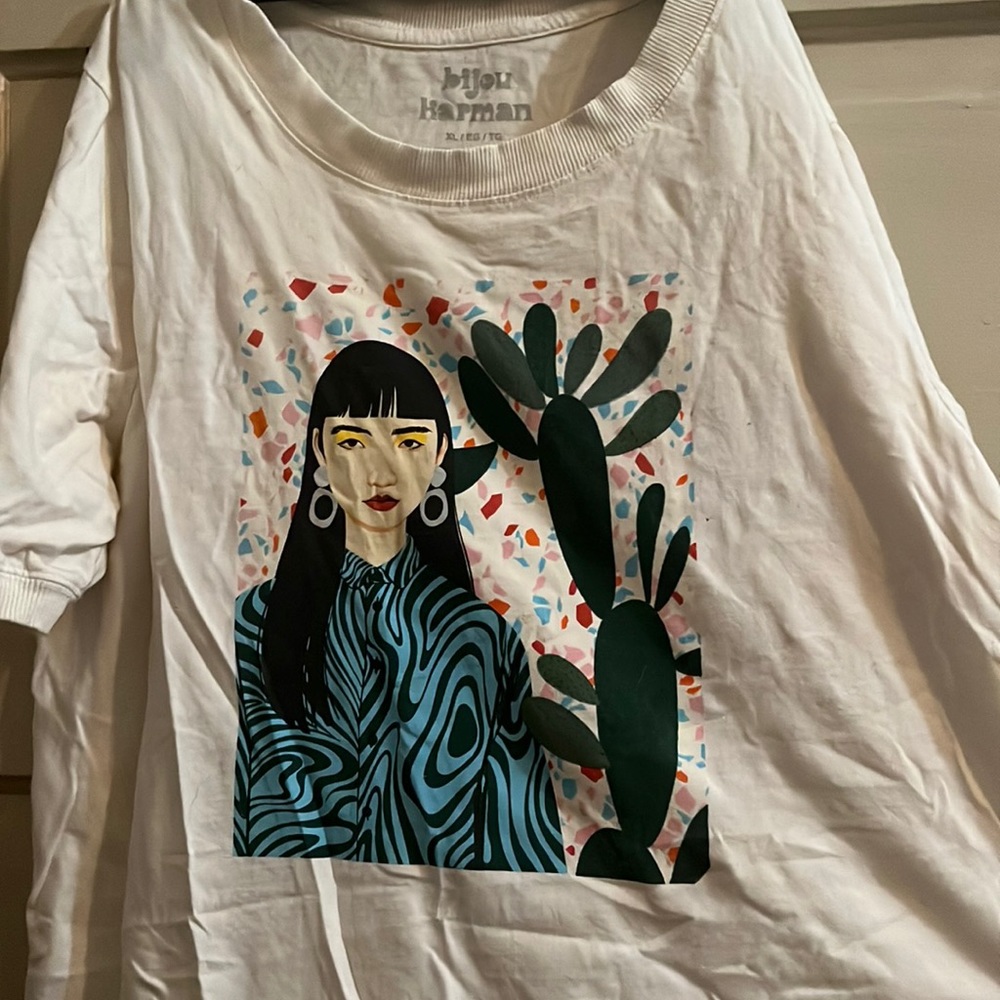 T-shirt
